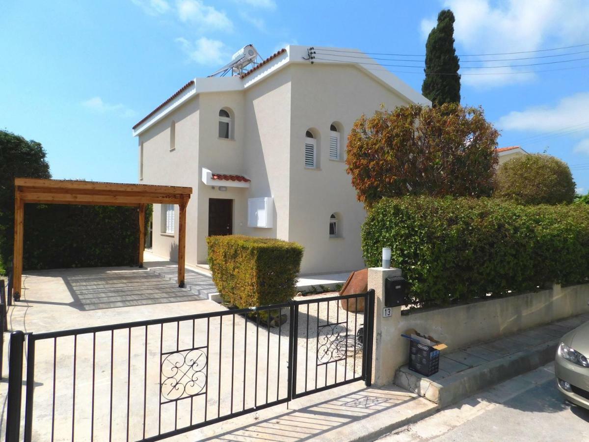 Villa M & S Coral Bay Exterior photo
